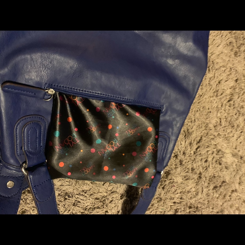 Multiple Pocket Handbag - image 3